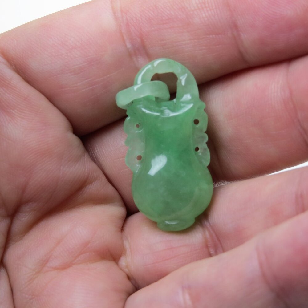 Jade jar Hand carved Pendent